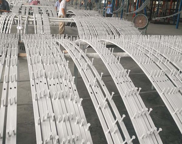 预埋槽道.jpg 预埋槽道.jpg