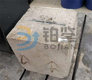 槽道混凝土试块.jpg 槽道混凝土试块.jpg