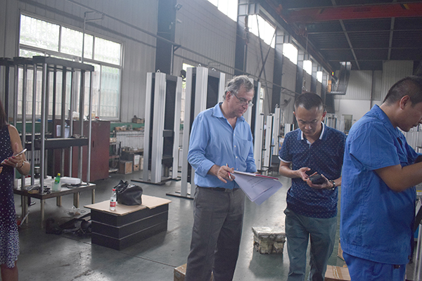 印度客户车间参观考察 印度客户车间参观考察