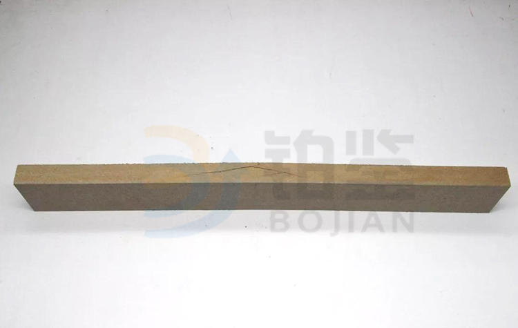 人造板静曲强度试验后